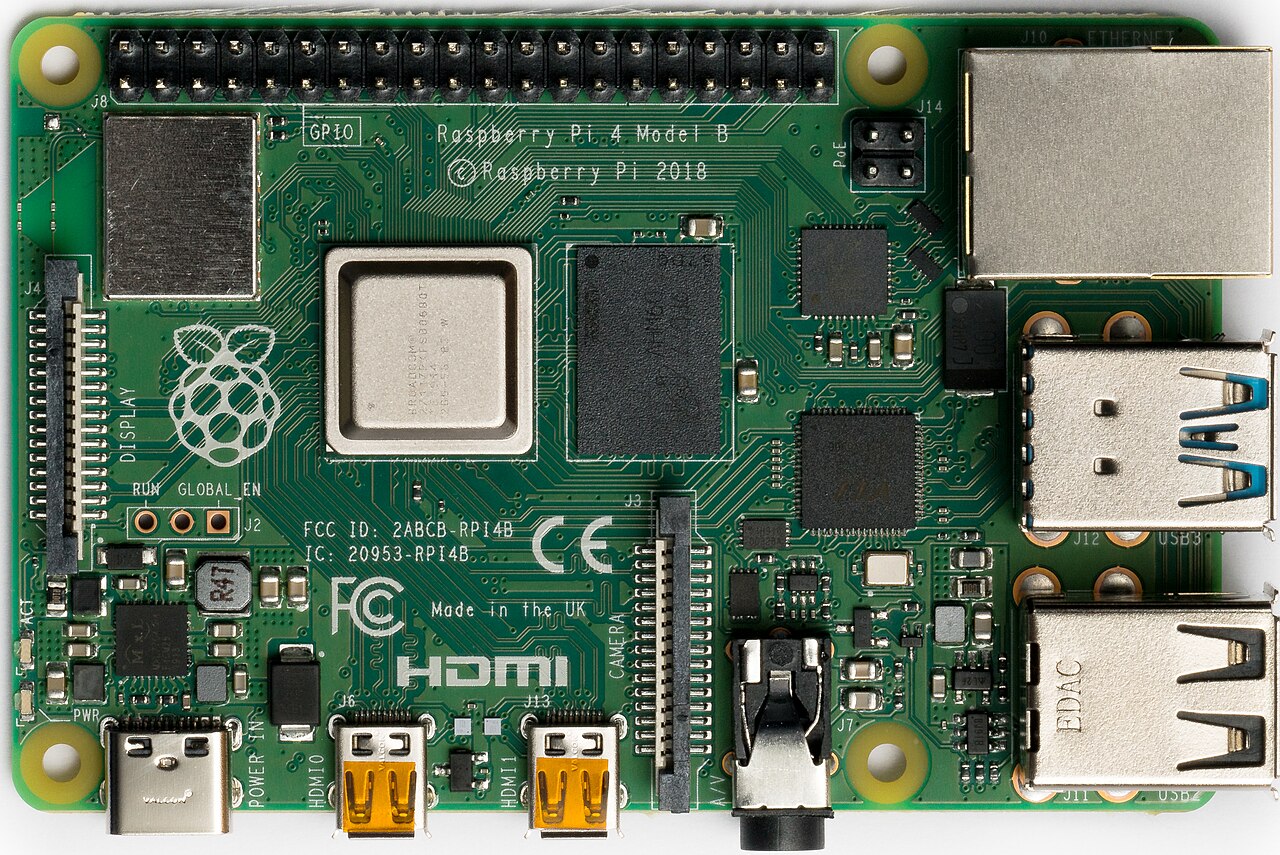 Raspberry Pi 4 Model B (2GB RAM)